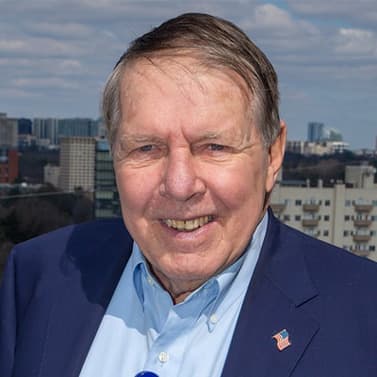 Headshot of David Apple