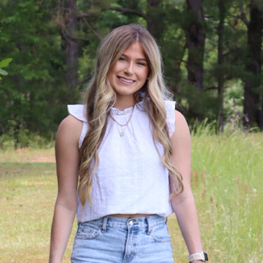 Headshot of Olivia Van Ness